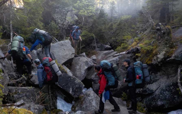high schoolers backpacking